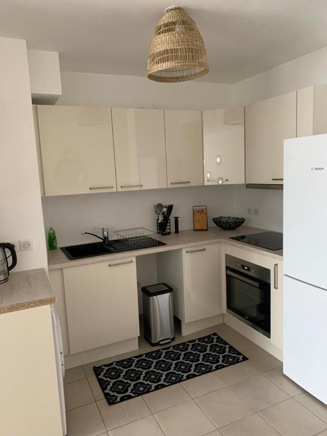 Appartement De Charme 塞纳河畔伊夫里 外观 照片